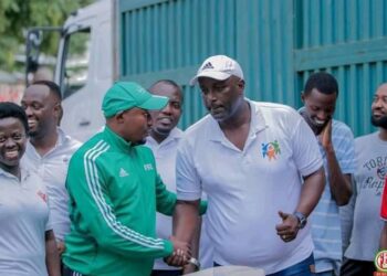 Baterereye imifuko 130 y’isima yo kwubaka Ikibuga Intwari
